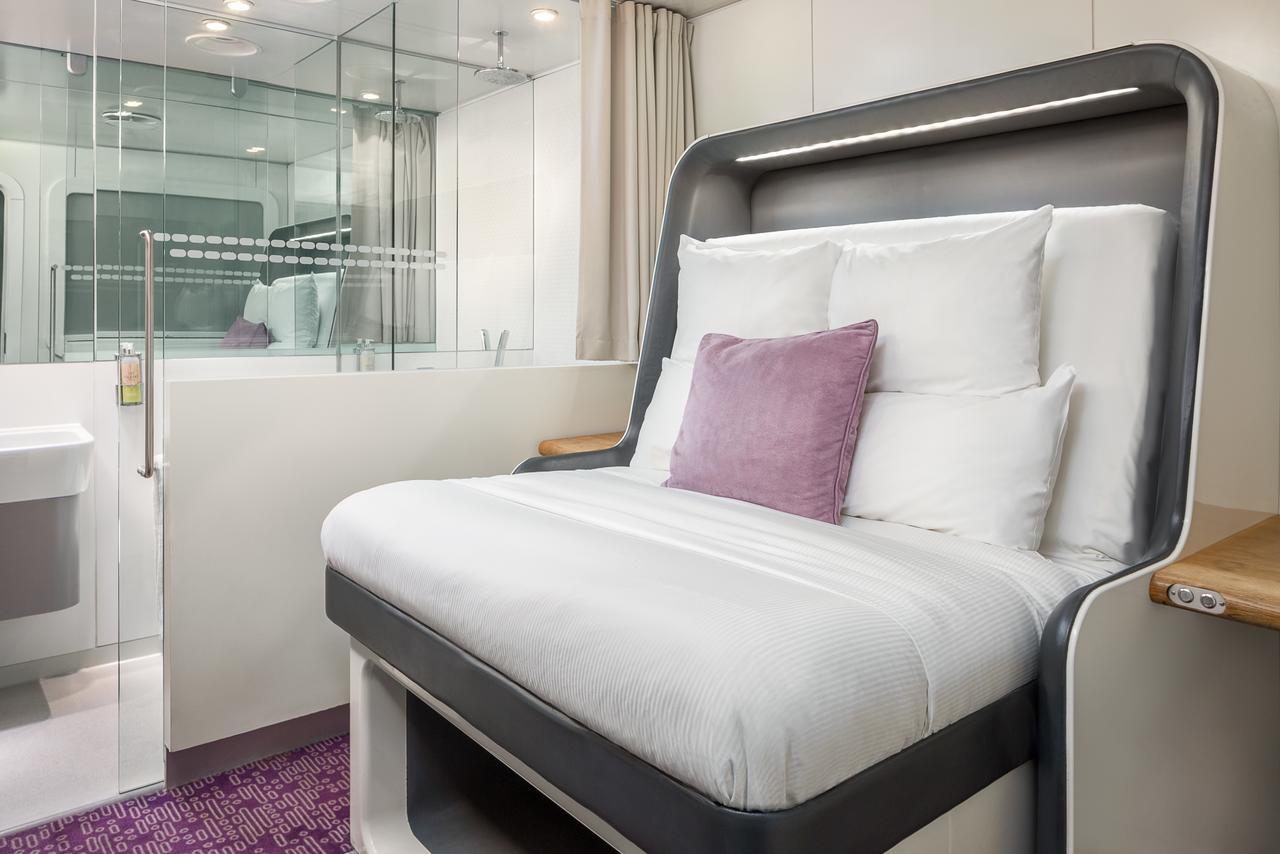 Yotelair London Heathrow Airport Hillingdon Exterior photo