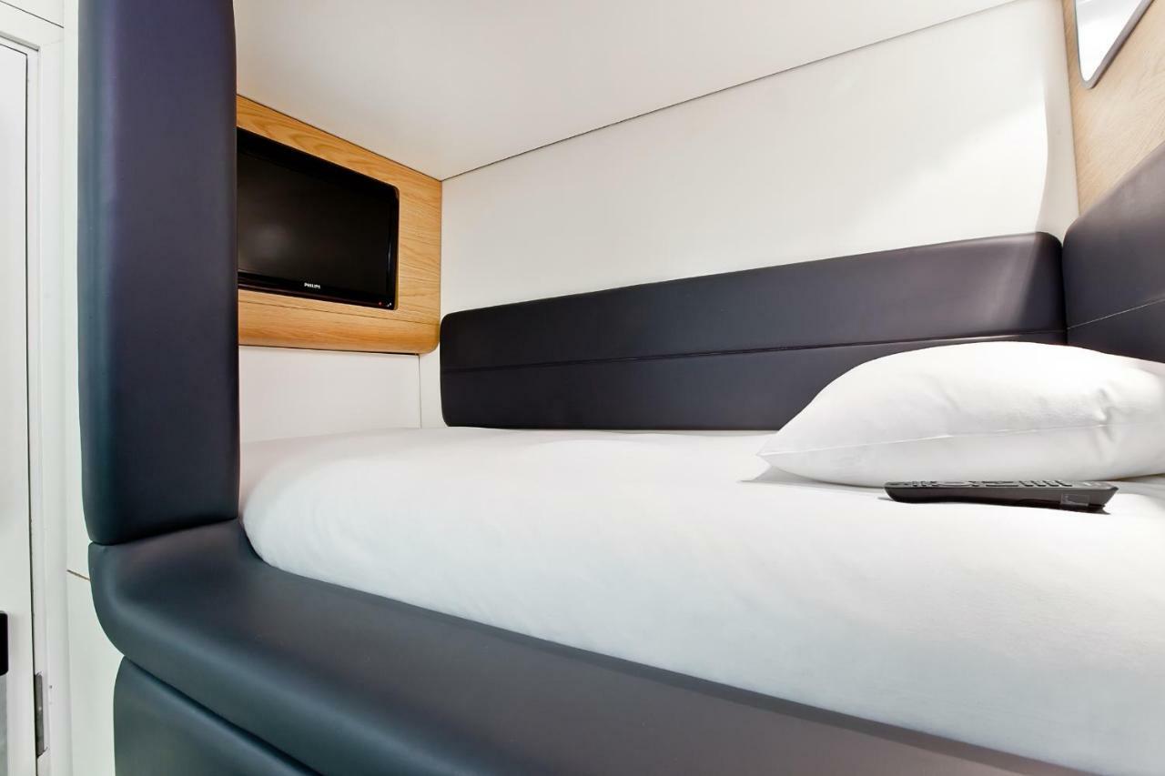 Yotelair London Heathrow Airport Hillingdon Exterior photo