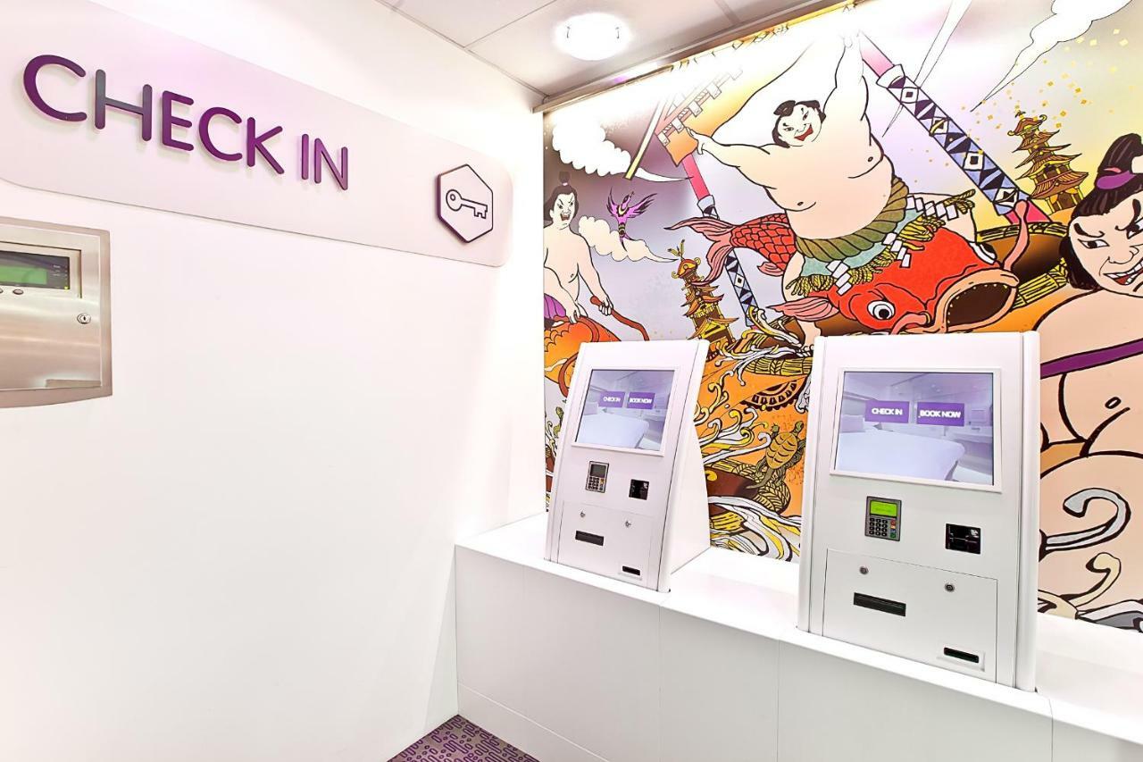 Yotelair London Heathrow Airport Hillingdon Exterior photo